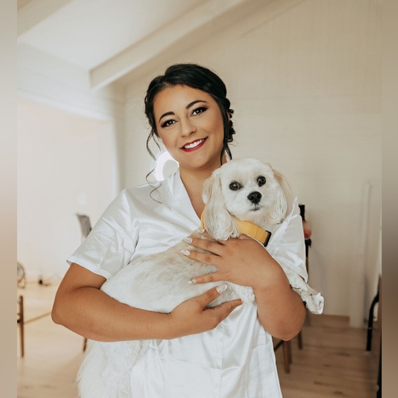 Meet your Posher, Leila - Picture 2 of 3